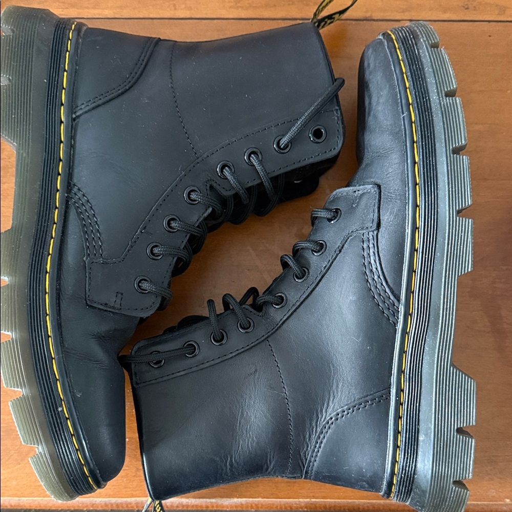 Dr. Martens Combs leather black boots
